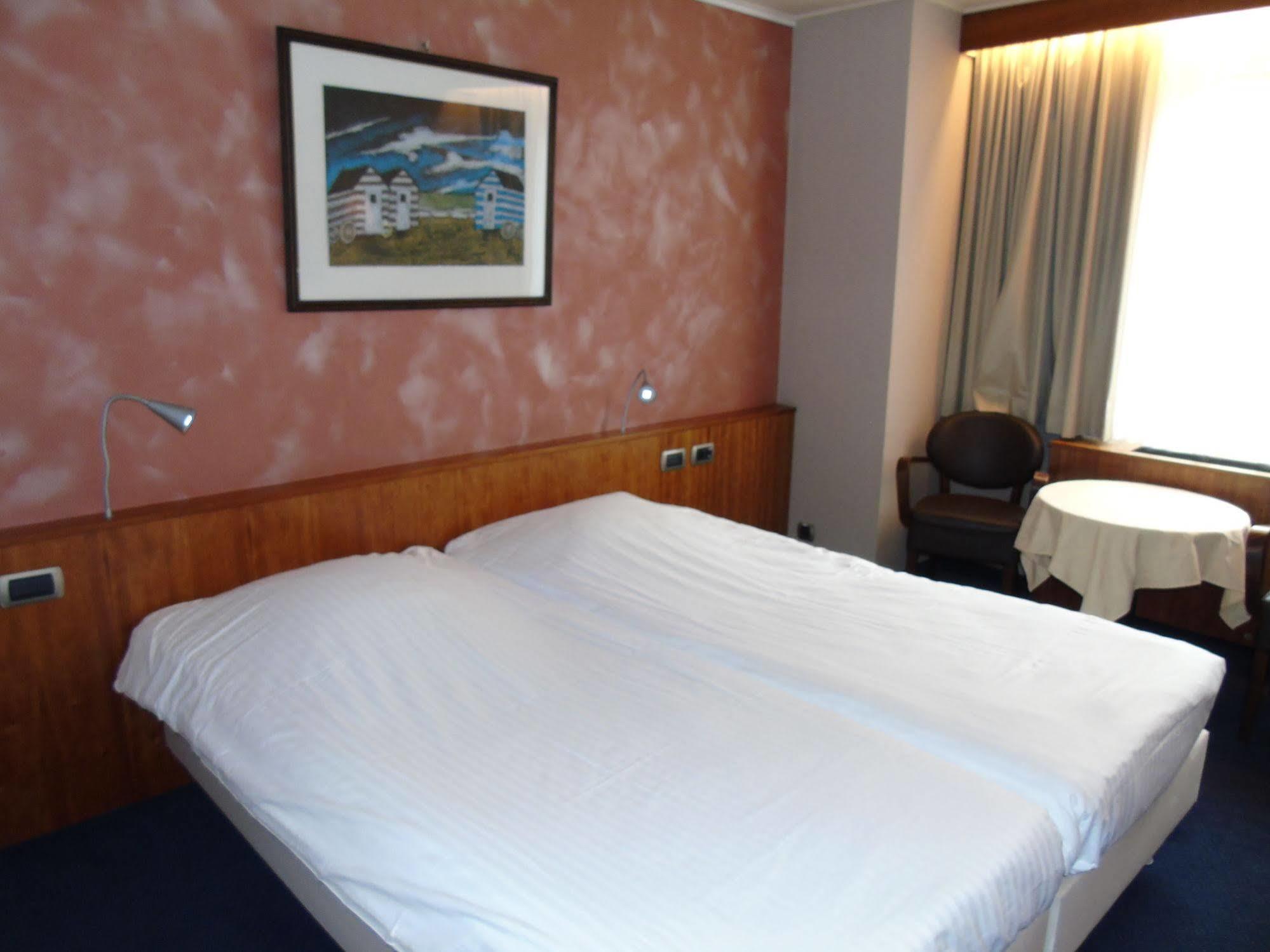Hotel Pacific Oostende Dış mekan fotoğraf